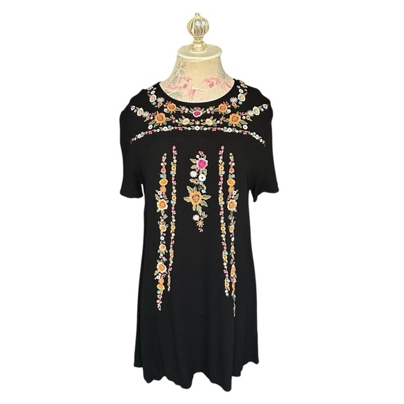 Umgee Beautiful Soul Black Floral Embroidered Tunic Dress – Size Small - Picture 1 of 7